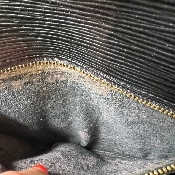 Louis Vuitton Epi Sellier - Picture 10 of 12